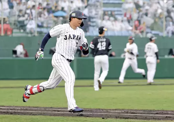 侍ジャパン優勝確率１００％の法則！？ＷＢＣイヤー初戦勝利→３連続Ｖ…侍ジャパンが１３得点でソフトに快勝！　