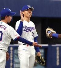 【中日】杉浦稔大、３つ目のドアラ人形ゲット「あと一つ必要ですね」単身赴任中の４児の父　８回１死満塁ピンチで森下翔太を併殺打　ＧＷは妻と子供が名古屋旅行中
