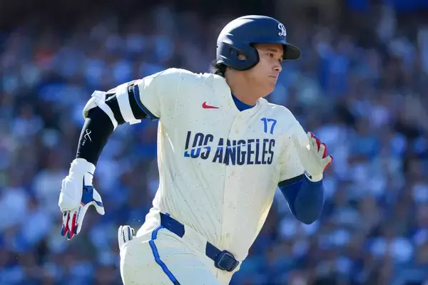 大谷翔平　怪物ミジオロウスキーとの３度目の勝負、満塁絶好機に空振り三振　本拠地からため息