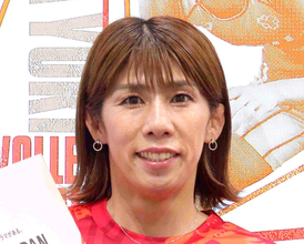吉田沙保里さん、初の金メダルは“ヤワラちゃん効果”のおかげ「金メダルを持ってきてくださって。手に持たせてもらって」