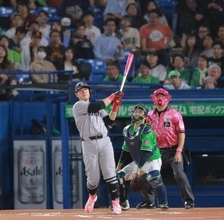 【巨人】岡本和真が２試合連発の８号ソロ「しっかり仕留めることができた」“確信弾”でセの本塁打トップに並んだ