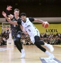 Ｂ１レバンガ北海道がチーム史上初の９連勝…古巣・ＳＲ渋谷破ったジョーンズ「まだポテンシャルを発揮していない」