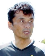 来季Ｊ２降格の湘南、長沢徹監督の就任を発表「熱量を高め、頂を目指して歩んでいきます」