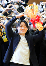 巨人・丸佳浩が中学生に「習慣化」の大切さ授ける…校長は中学校時代の担任「克則先生」