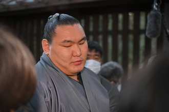 豊昇龍　左膝に水、腫れる症状　大事取り急きょ稽古休む　立浪親方「半月板が割れて、少しやると水が溜まる」…初場所・１１日初日