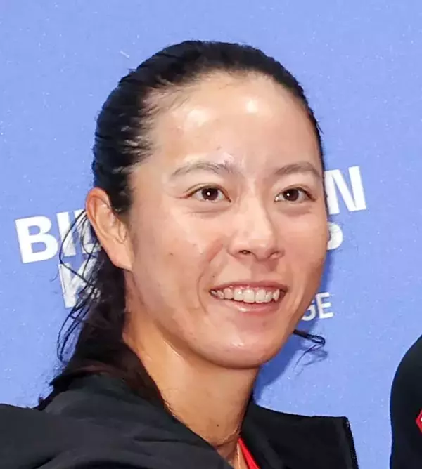 【全豪テニス】柴原瑛菜　女子テニス界の４１歳レジェンドとのペアで３回戦進出　女子ダブルス