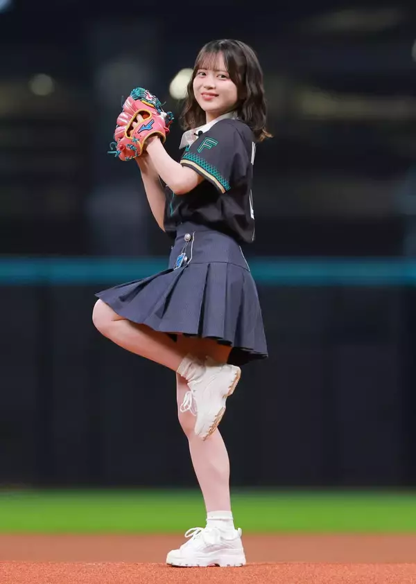 【日本ハム】ＡＫＢ４８川村結衣がファーストピッチ　ワンバン投球に「リベンジさせてください」