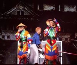 Ｃ＆Ｋ、初の大阪城ホール公演で“城攻め”成功！　「大人の文化祭にお付き合いいただき…」噴水演出、フライングも