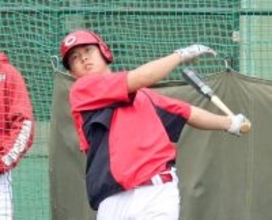 【広島】ドラフト１位の平川蓮　紅白戦で“プロ初安打”　新井監督評価「初球からどんどん振っていけるところもすごくいいところ」