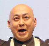 「【日本ハム】お笑いコンビ・錦鯉がファーストピッチ　見事なノーバウンド投球に「ボールが一切ぼけてなかった」」の画像1