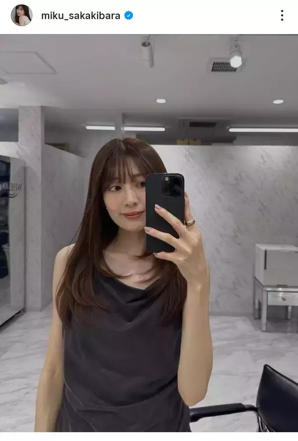 夫は日テレイケメンアナ…モデルの妻が抜群プロポーション！「お美しい」榊原美紅…夫婦ショットも話題