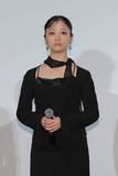 「橋本環奈、デコルテ全開のドレスで登場しネット沸騰「メイクもバッチリで美しい」の声…２年連続で「ダブルインパクト」司会」の画像1