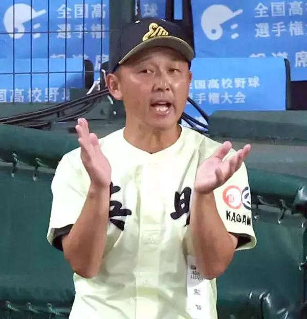 【甲子園】英明・香川監督が３度目の正直で“親子勝利”　くしくも父・智彦さん誕生日に「父親から受け継いだ」チームで夏１５年ぶり１勝