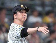 【阪神】崖っぷちで首位キープ！優勝マジック消滅回避で「１１」　好調ＤｅＮＡに快勝　暴投で先制→元山飛優の２点打で勢い加速　佐藤が球団４人目となる２年連続３００塁打達成　森下は佐藤に並ぶ３５号ソロ
