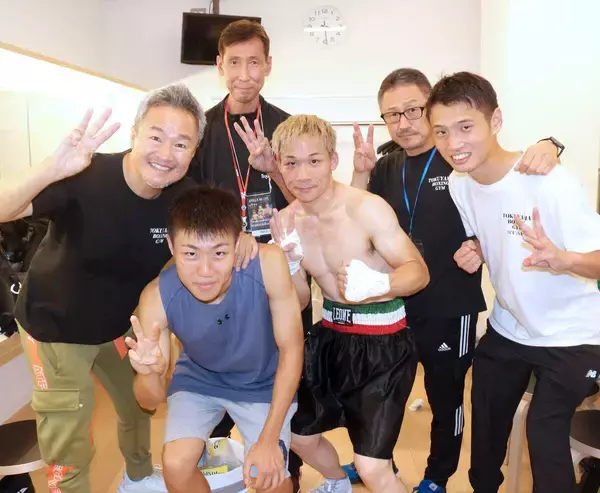 ボクシング元世界王者の徳山昌守会長、ジム開設以来初の同日３連勝に「ホッとした」　加藤慶介、李勝輝、道家孝明がそろってプロ１勝
