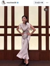 望月理恵アナ「ヘアピン何本使ったの」バッチリ髪形ショットが大絶賛！「クレオパトラ」「エレガントにも程がある」
