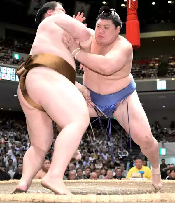 大の里が張った伏線だったのか　昨年３勝３敗、難敵退治が初場所初Ｖへ序盤戦のカギ…担当記者が占う