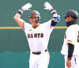 「【巨人】小林誠司が今季初の１軍合流へ　中山礼都も再合流」の画像1