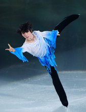 羽生結弦さん５００回以上聴き込んだ「幾重」　前転から膝抱え「過去から現在へ」　一問一答その２