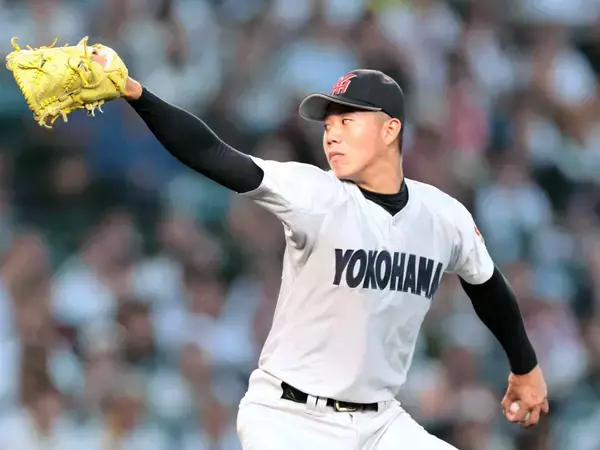 【甲子園】横浜・織田翔希は２戦連続リリーフ待機　２回戦で甲子園歴代最速１５６キロ　先発は２年生左腕・小林鉄三郎…３回戦ＶＳ霞ケ浦