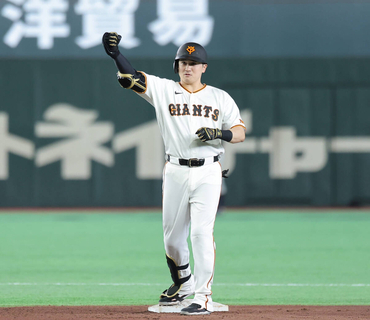 【巨人】泉口友汰が起死回生の逆転タイムリー！２死満塁のフルカウントから２点二塁打　勝てば“暫定首位”浮上