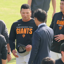 【巨人】藤井健翔が浦和学院の先輩・清水隆行打撃チーフコーチに初日から積極的に質問「成長につなげたい」