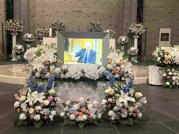 加藤一二三さん告別式　谷川浩司十七世名人、渡辺明九段、中井広恵女流六段ら棋界から多くの参列者