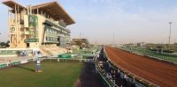 フォーエバーヤングなど日本勢が出走するキングアブドゥルアジーズ競馬場の気になる馬場状態は？