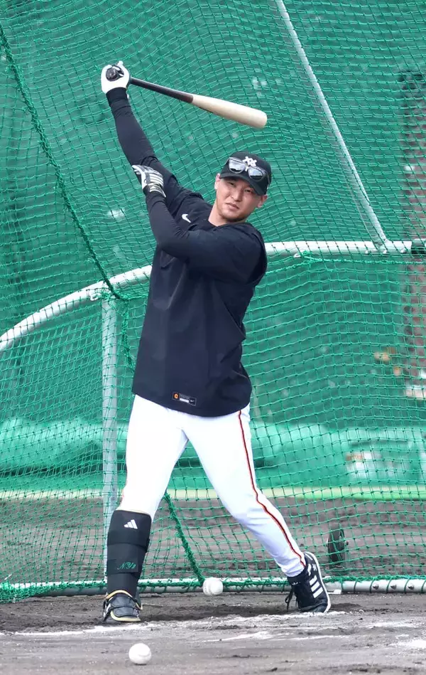 【巨人】吉川尚輝が今キャンプ２度目の屋外フリー打撃「しっかり振れている」　昨年１０月に両股関節手術
