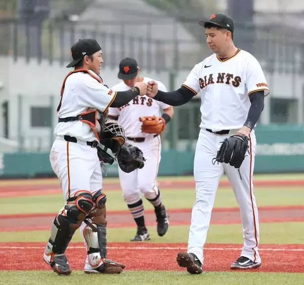 「【巨人】マタ最速１５５キロで４回無失点５Ｋ　ハイレベル外国人枠争い…ファーム・リーグ・ロッテ戦」の画像