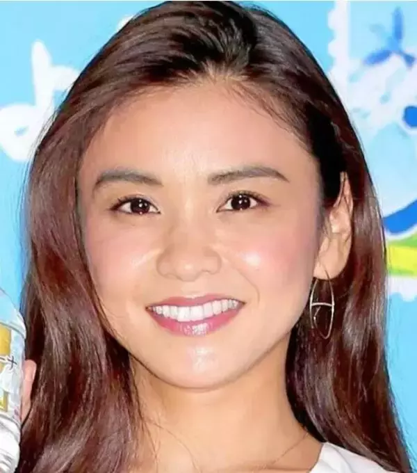滝沢眞規子、ダンディー夫が動画チャンネルを「優しい心で見守る」姿を公開！「優しい素敵な旦那様」