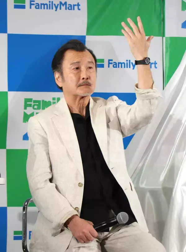 吉田鋼太郎　飛行機苦手「２か月前からソワソワ、ドキドキ」娘きっかけで克服へ意欲