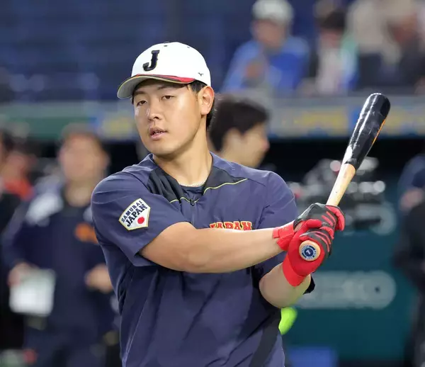 侍・岡本和真「あまり耳を傾けていないです」菅野からの“愛のイジリ”に“岡本節”で笑い誘う