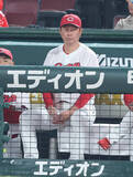 「【広島】延長１２回に３点勝ち越し許す…塹江敦哉＆益田武尚が踏ん張れず　先制ソロのファビアンは延長１１回２死満塁で捕邪飛　延長１０回の好機は代打・前川誠太が凡退」の画像1