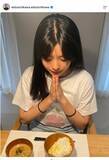 「「スッゴイ美人さんに」市川團十郎の長女　父と夏休みショット「可愛い」母・麻央さんにそっくりと話題」の画像1