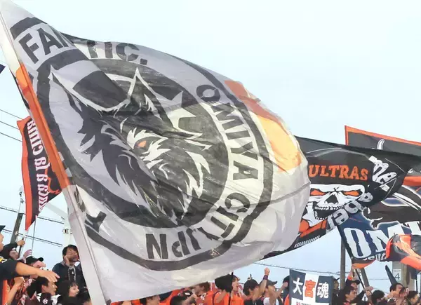 Ｊ２大宮“レッドブル改革”来場者１５０％増、ファンクラブ平均年齢５歳若返り…シーチケ販売数も史上最多更新