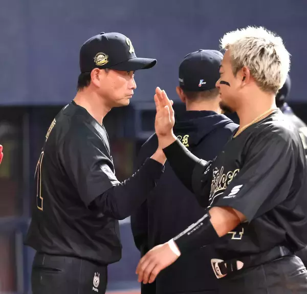 【オリックス】新庄ハムにスイープ返しで京セラＤ１１連勝！　「左８人打線」で有原攻略に岸田護監督「立ち上がりを攻めてくれた」