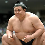 「義ノ富士が４敗同士の対戦で琴栄峰に勝つ　優勝決定戦進出の可能性に望みをつなぐ」の画像1