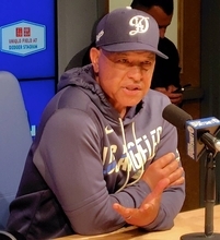 ロバーツ監督も祝福　大谷翔平への第２子誕生ギフトは熟考「妻と相談して…」　前回は“ミニポルシェ”をプレゼント