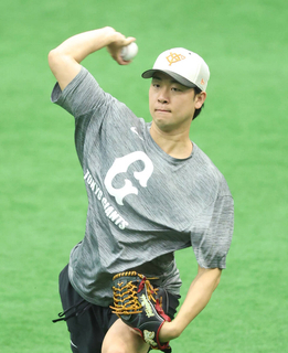 【巨人】右肩痛で離脱していた山崎伊織が１軍合流　全体練習が行われる東京ドームに姿見せる　シーズン残り４試合