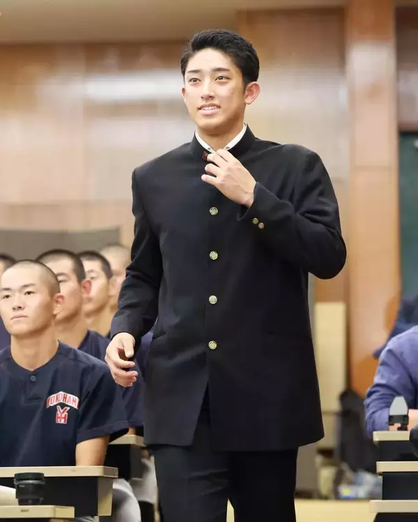 【ドラフト】横浜・織田翔希「正直びっくりした」　巨人から強行１位指名、会場からはどよめき…米球界挑戦を再表明「気持ちは全くぶれません」