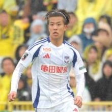 Ｊ２降格の新潟、ＭＦ長谷川元希のＪ１昇格長崎への完全移籍を発表「何度も悩み、考え抜いた末に…」