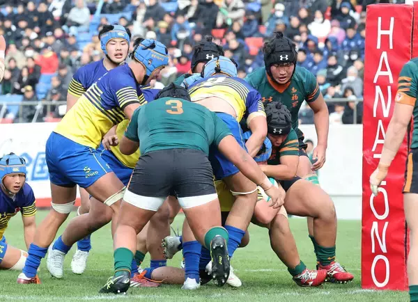 京都成章が初優勝に王手！　東福岡から計６トライの猛攻で３８―１９、５季ぶり決勝は桐蔭学園―大阪桐蔭の勝者と