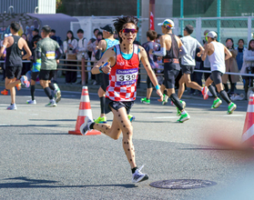 【吉田響独占インタビュー】大阪マラソン全身テープで日本新ペース大逃げ→失速３４位も「マラソン、やばいです！でも楽しかった」