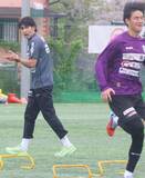 「【Ｊ２藤枝】チーム支える秋本真吾スプリントコーチの走力改革「監督になったら呼ぶ」槙野監督が現役時代に交わした約束実行」の画像1