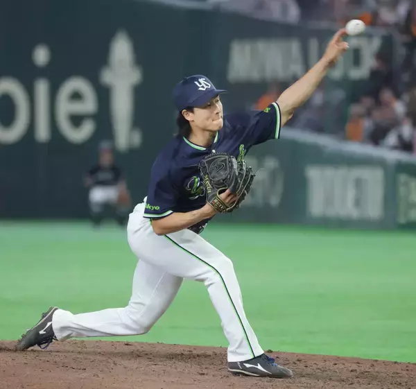 【ヤクルト】ドラフト４位左腕の増居翔太がプロ初登板で初ホールド「緊張で表情筋が機能していなかった」２点リードの８回を０封