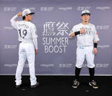 「【ソフトバンク】「鷹祭ＳＵＭＭＥＲ　ＢＯＯＳＴ」のユニホームを発表　牧原大成「シンプルな白で本当にかっこいい」６月末からのホーム９試合で着用　来場者にも配布」の画像1