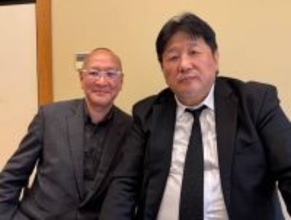 “過激な仕掛け人”新間寿さん「一周忌法要」…佐山サトル、前田日明が参列…長男・寿恒さんが明かした人物像「自分を曲げない。思ったら即行動…気配りの人」