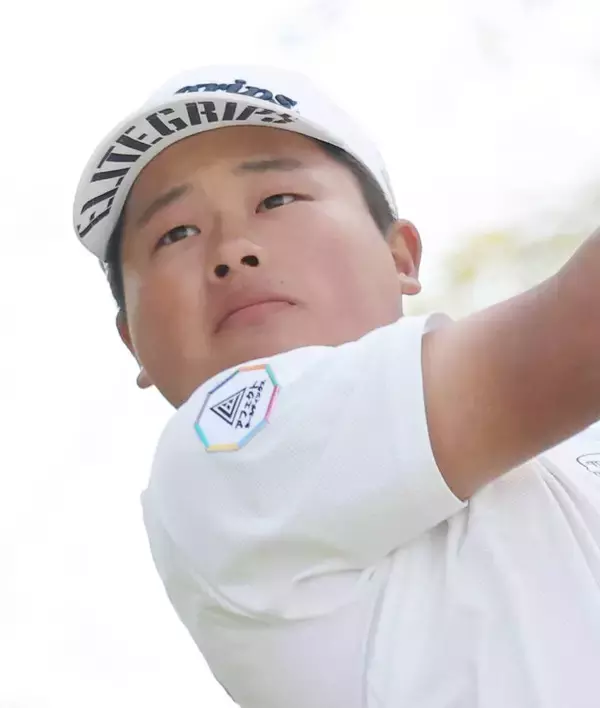 【男子ゴルフ】１６歳の加藤金次郎が下部ツアー史上最年少優勝　昨年プロ宣言　プレーオフ制す逆転劇