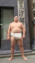 新十両・丹治が番付発表後の初稽古　初白まわし披露「まわしが茶色になるくらい稽古を頑張りたい」